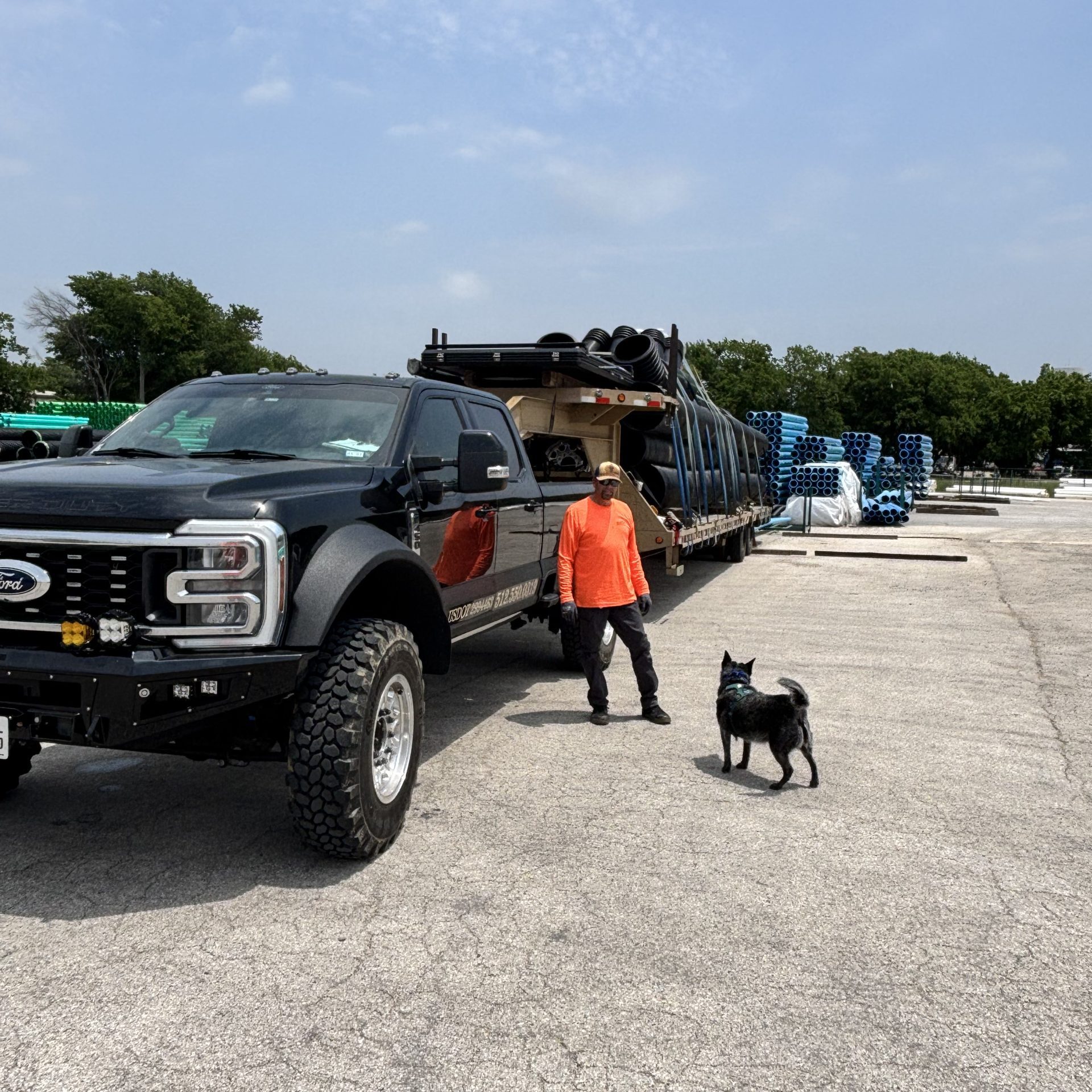 salty-dog-transport-texas-driver-with-dog